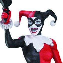 HARLEY QUINN statue White and Black DC Collectibles