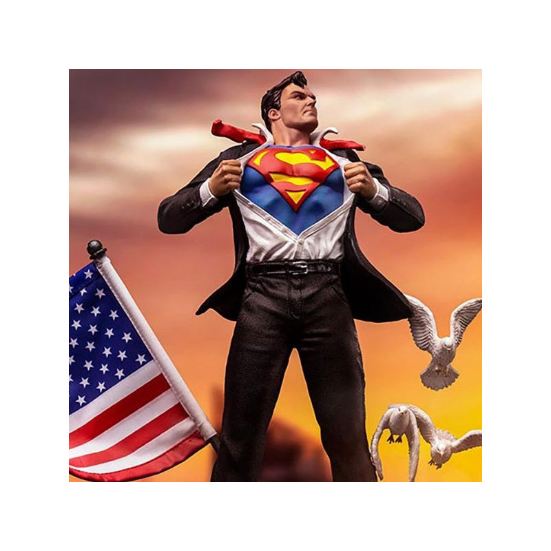 DC COMICS Statue Clark Kent Deluxe Art Scale Iron Studios