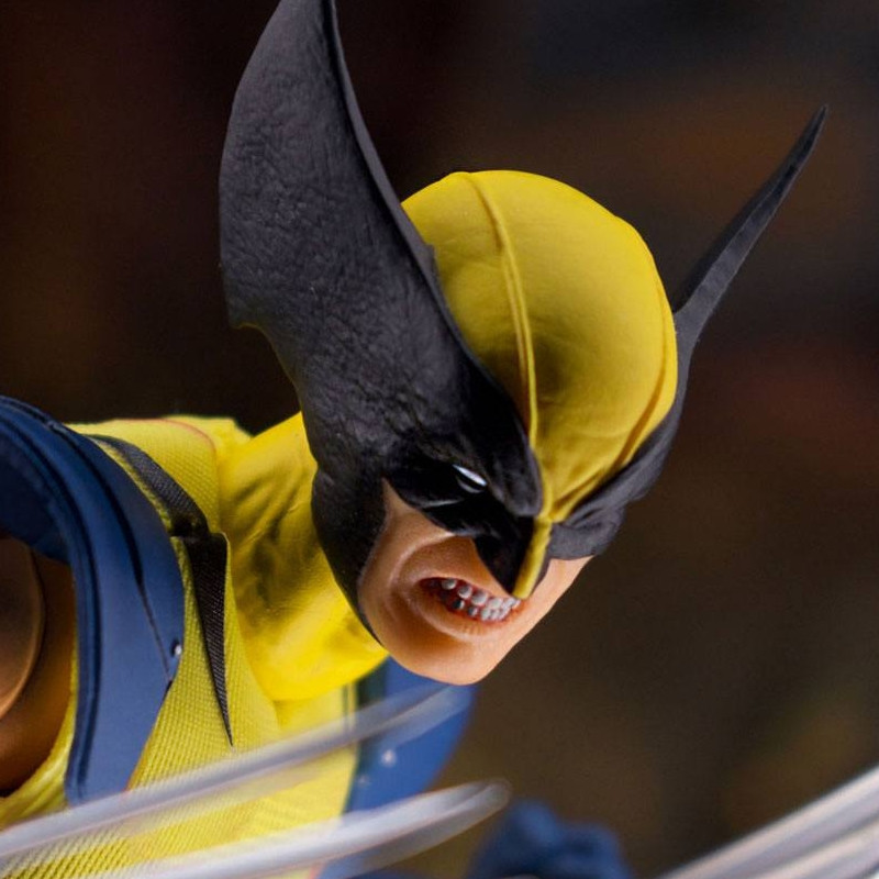 MARVEL UNIVERSE Figurine Wolverine Deluxe Steel Box Edition Mezco MARVEL UNIVERSE Figurine Wolverine Deluxe Steel Box Edition Mezco