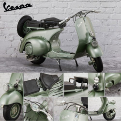  VACANCES ROMAINE Statue Vespa 125 1951 Blitzway