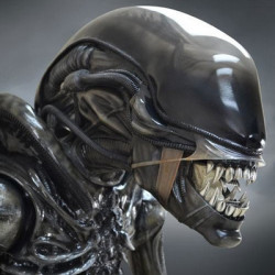 ALIEN Statue Life-Size Alien Big Chap Hollywood Collectibles