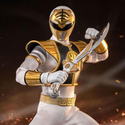 POWER RANGERS Figurine FigZero White Ranger Threezero
