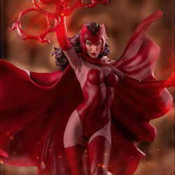 MARVEL COMICS Statue...