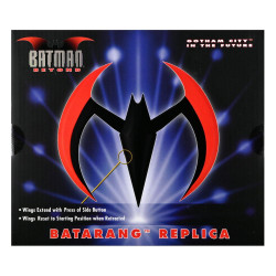 Réplique Batarang Rouge Neca Batman Beyond