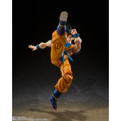 DBS Super Hero SH Figuarts Son Goku Bandai