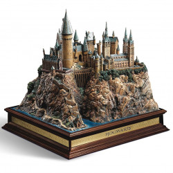 HARRY POTTER Diorama Chateau Poudlard Noble Collection