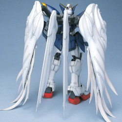 GUNDAM Perfect Grade Wing-Gundam Zero Custom Bandai Gunpla