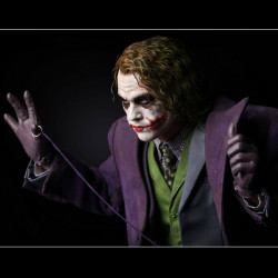 THE DARK KNIGHT Statue Heath Ledger Joker Artists Edition Queen Studios