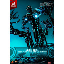 Figurine Neon Tech Iron Man with Suit-Up Gantry Hot Toys Iron Man 2