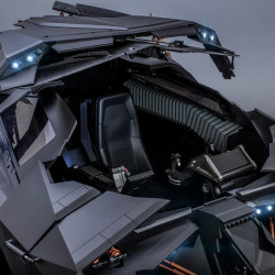 THE DARK KNIGHT Batmobile Movie Masterpiece Hot Toys