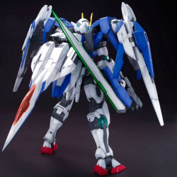 GUNDAM Master Grade 00 Raiser Bandai Gunpla