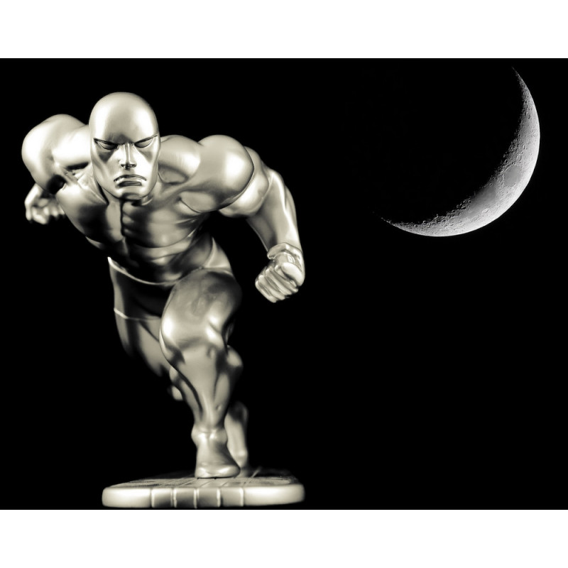 SURFER D'ARGENT Statue full size action pose Bowen SURFER D'ARGENT Statue full size action pose Bowen