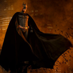 BATMAN BEGINS Statue Batman Premium Format Sideshow