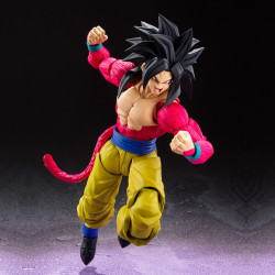 SH Figuarts Son Goku Super Saiyan 4 Bandai