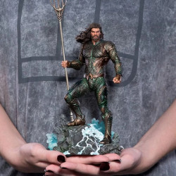 Statue Aquaman BDS Art Scale Iron Studios