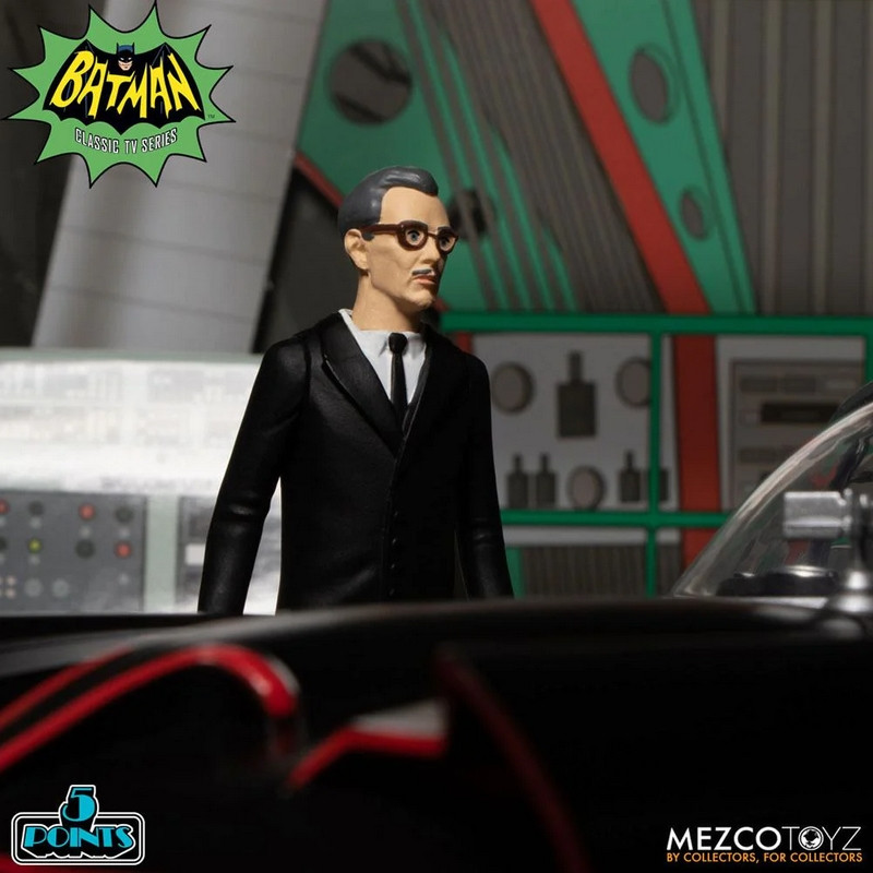 Coffret Deluxe Mezco Toyz - Batmobile 1966 + 7 Figurines Batman - Échelle 1:18