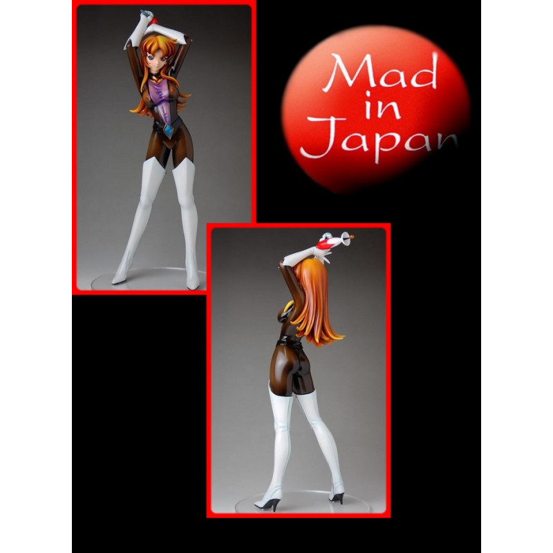 GOLDORAK statue en PVC Maria Fleed Phenicia" black version" GOLDORAK statue en PVC Maria Fleed Phenicia" black version"