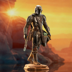 STAR WARS The Mandalorian Statue Din Djarin & The Child Premier Collection Diamond Select