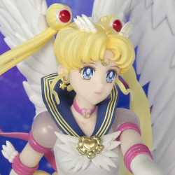 Figuarts Zero Chouette Figurine Eternal Sailor Moon Darkness calls to light, and light, summons darkness Bandai Sailor Moon