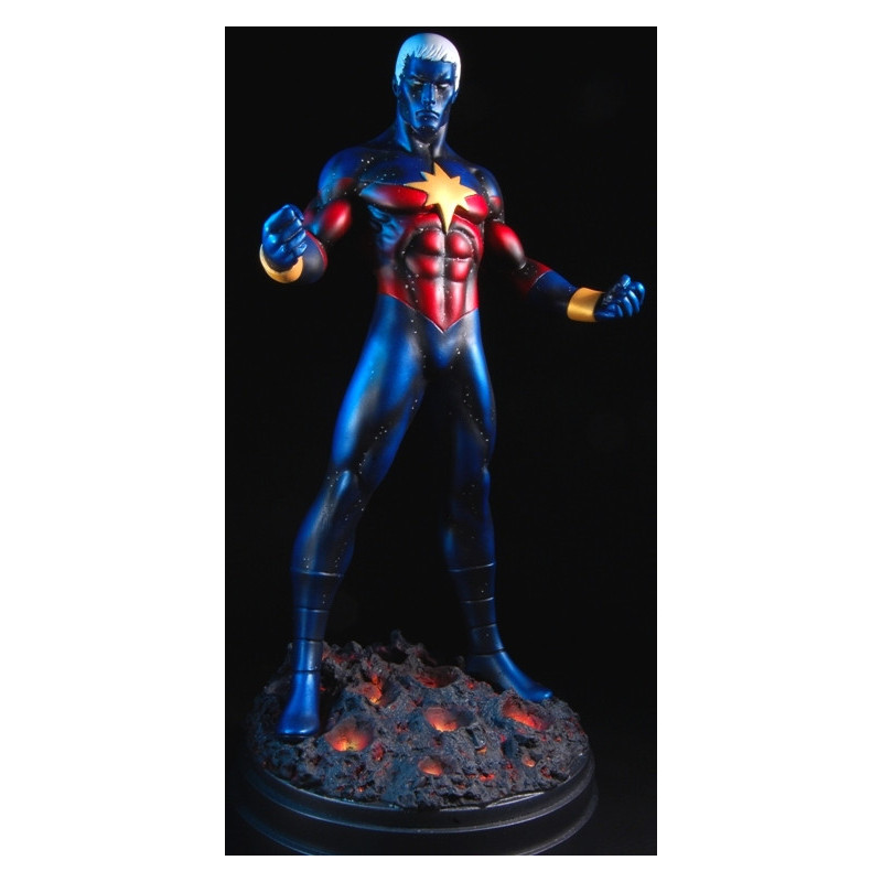 CAPTAIN MARVEL Statue Genis Vell Full Size Bowen Designs CAPTAIN MARVEL Statue Genis Vell Full Size Bowen Designs