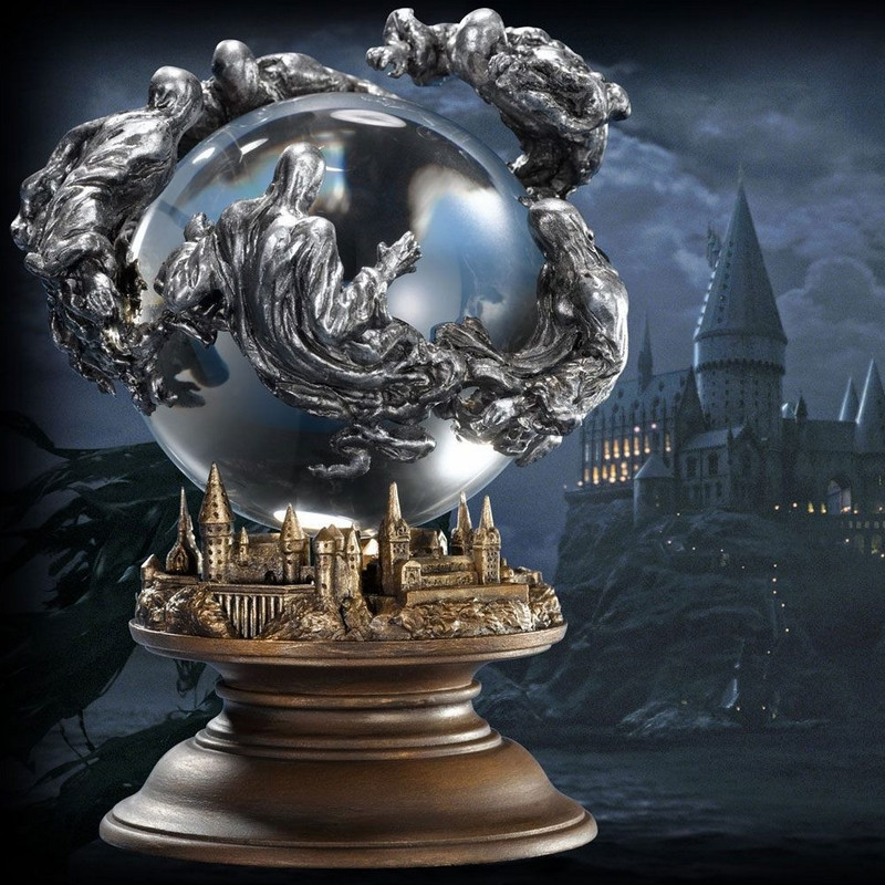 HARRY POTTER Statuette Poudlard & Détraqueurs Noble Collection