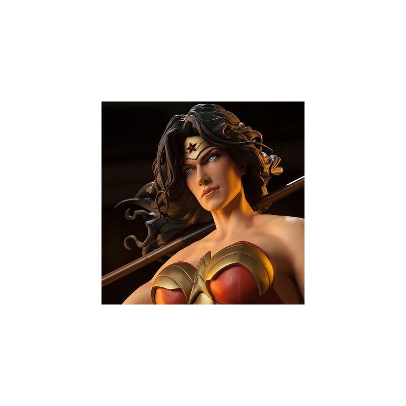 WONDER WOMAN Statue Premium Format Wonder Woman Sideshow