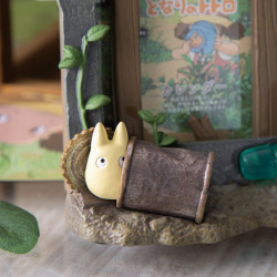 MON VOISIN TOTORO Diorama Calendrier Totoro & Maison Kusakabe Benelic