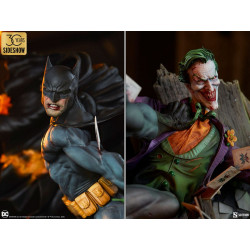 Statue Batman vs The Joker Eternal Enemies Premium Format Sideshow DC Comics