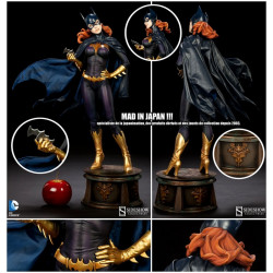 BATMAN Statue Batgirl Premium Format Sideshow
