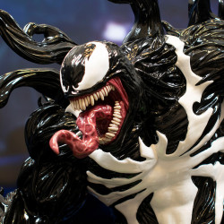 Figurine Venom Deluxe Gallery Diorama Diamond Select Spider Man