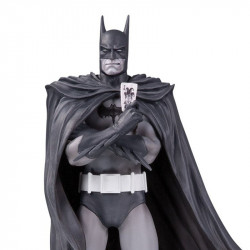 BATMAN The Killing Joke Statue Batman Black & White Version DC Direct