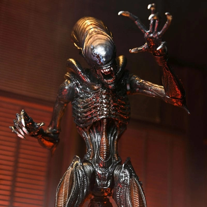 ALIEN ROMULUS Figurine Ultimate Scorched Xenomorph Neca ALIEN ROMULUS Figurine Ultimate Scorched Xenomorph Neca