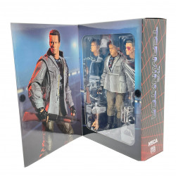 TERMINATOR Figurine T-800 Tech Noir version Ultimate Neca
