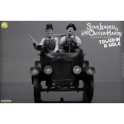 Statue Laurel & Hardy Towed In A Hole Ford T Infinite Statue Laurel & Hardy
