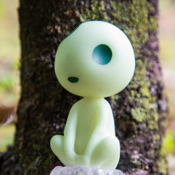 Statuette Kodama assis Benelic Princesse Momonoké