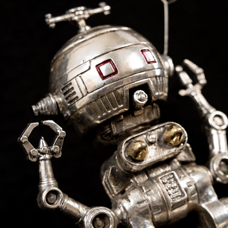 SAN KU KAI Statue Tonto Sidéro 1978-2025 NSDH SAN KU KAI Statue Tonto Sidéro 1978-2025 NSDH