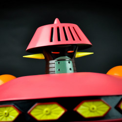 GOLDORAK Figurine Golgoth Domu Domu Aragne HL PRO