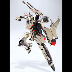 MACROSS 30 YF-29 Durandal Valkyrie DX Chohokin Limited Edition Bandai