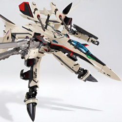 MACROSS 30 YF-29 Durandal Valkyrie DX Chohokin Limited Edition Bandai