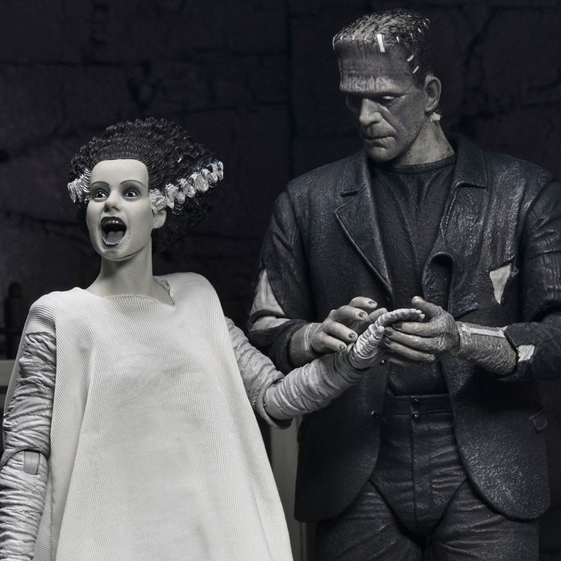 Set 2 Figurines Monster & his Mate 90th Anniversary Black & White Version Neca