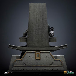 Statue Doctor Doom on Throne Deluxe Art Scale Iron Studios Marvel