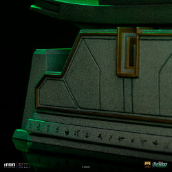 Statue Doctor Doom on Throne Deluxe Art Scale Iron Studios Marvel