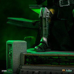 Statue Doctor Doom on Throne Deluxe Art Scale Iron Studios Marvel