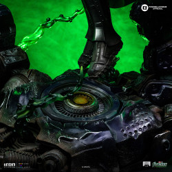 Statue Doctor Doom Legacy Replica Iron Studios Marvel
