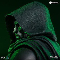 Statue Doctor Doom Legacy Replica Iron Studios Marvel