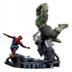 MARVEL COMICS Statue Art Scale Spider-Man vs Hulk Iron Studios