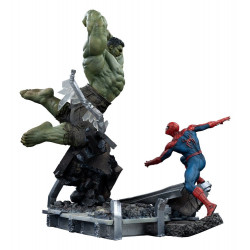 MARVEL COMICS Statue Art Scale Spider-Man vs Hulk Iron Studios