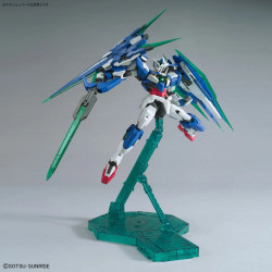 GUNDAM Master Grade 00 Qan [T] Full Saber Bandai Gunpla