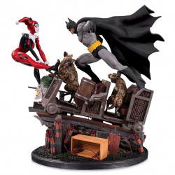 BATMAN Statue Batman VS Harley Quinn Battle SE DC Collectibles