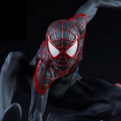 SPIDER-MAN Statue Spiderman Premium Format Miles Morales Sideshow